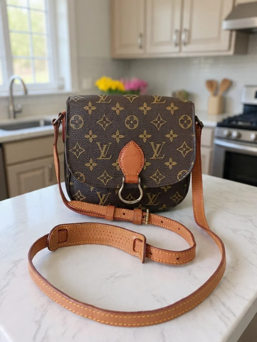 Louis Vuitton Vintage 1988 Saint Cloud PM Monogram Crossbody ✨ COA
